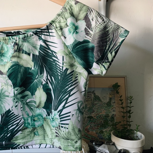 Plants Crop Top - Picture 3 of 5